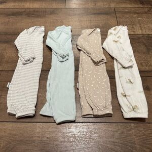 Four Gerber Gender Neutral Cotton Baby Gowns: Size Newborn